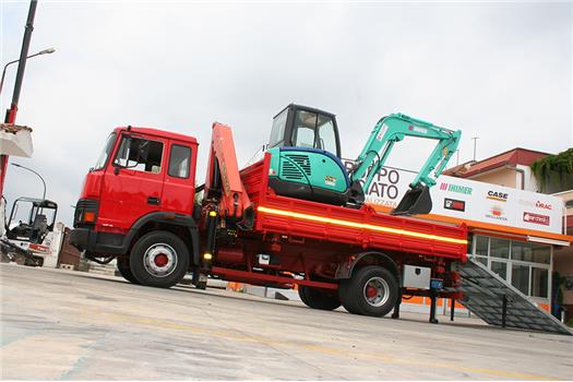 Iveco FIAT 145-17 con ribaltabile bilaterale passo 3800 mm (VENDUTO)