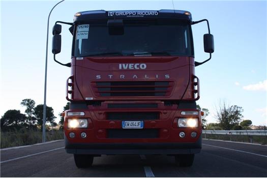 Iveco Stralis AT260S43Y/FS passo 4200 mm (VENDUTO)