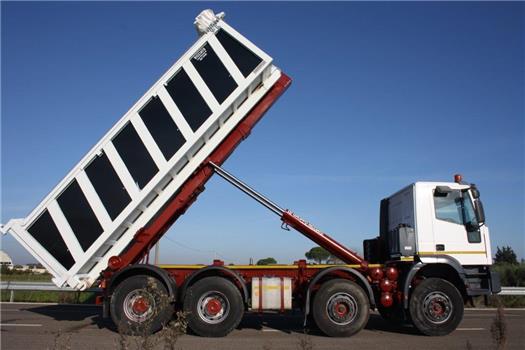 Iveco Trakker 410E42 (VENDUTO)