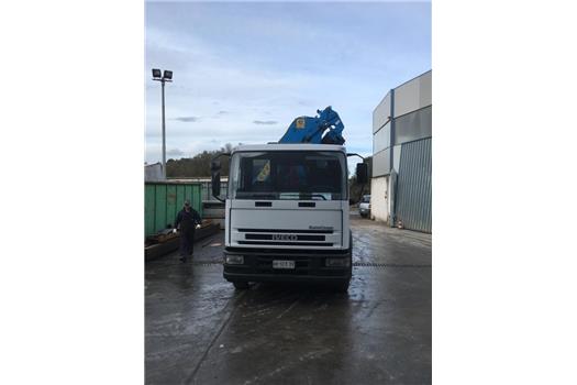 Cassa Scarrabile con gru EFFER 120 3S abbinata ad autocarro con Iveco Eurocargo 120E18 (VENDUTO)