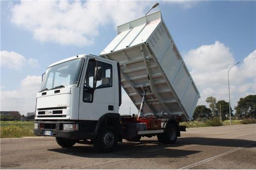 Iveco Eurocargo 75 passo 3105 mm con Ribaltabile trilaterale (VENDUTO)