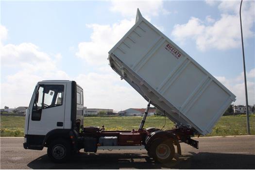 Iveco Eurocargo 75 passo 3105 mm con Ribaltabile trilaterale (VENDUTO)