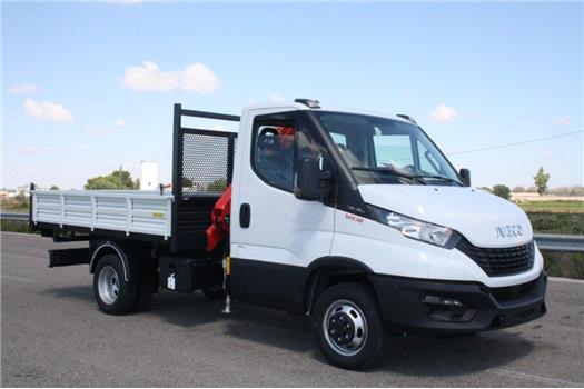 Iveco Daily 35C14 passo 3450 allestito con gru e ribaltabile (venduto)